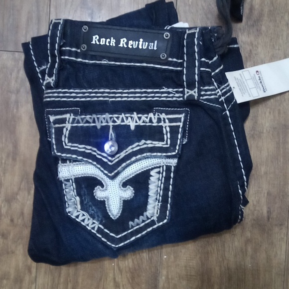 Rock Revival Women's 26 Serena Easy Boot Bejeweled Embroidered Distressed NWT - Picture 5 of 15